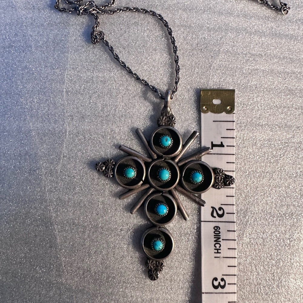 Vintage old pawn, turquoise and silver cross by Zuni. - Picture 2 of 4
